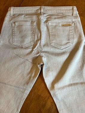 Michael Kors Cream Ankle Crop Jeans with Branded Plaque